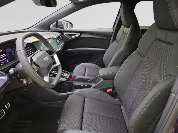 AUDI Q4 e-tron (2026) — foto 15 van 17