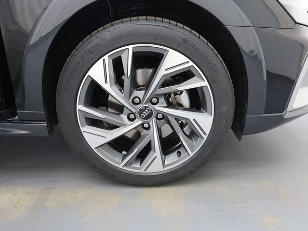 AUDI A3 Allstreet (2024) — foto 7 van 18