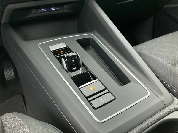 VOLKSWAGEN Golf VIII (2022) — foto 20 van 36