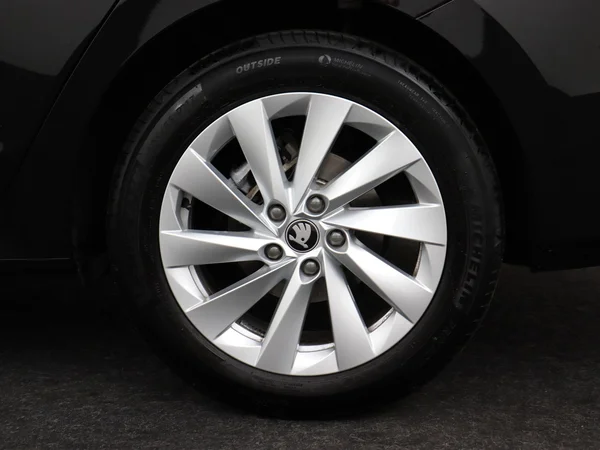 SKODA Octavia Combi (2025) — foto 15 van 19