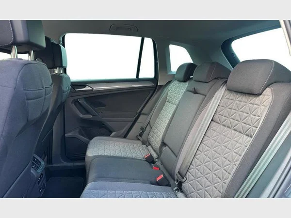 Volkswagen Tiguan (2023) — foto 26 van 33