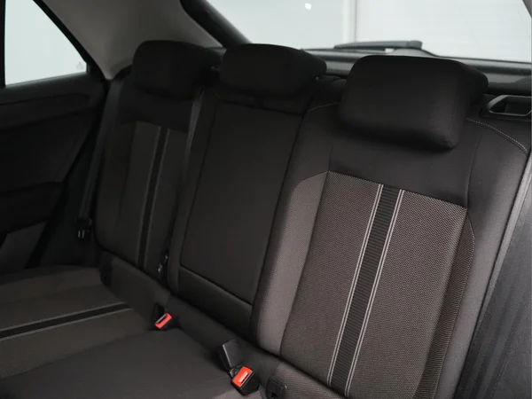 VOLKSWAGEN T-Roc (2021) — foto 3 van 26