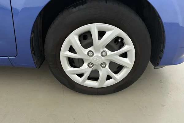 Hyundai i10 (2018) — foto 8 van 18