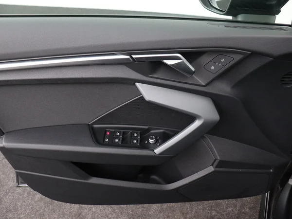 AUDI A3 Sportback (2025) — foto 9 van 18