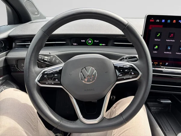 VOLKSWAGEN ID.7 Tourer (2025) — foto 4 van 25