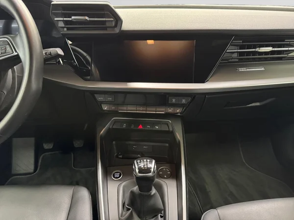 AUDI A3 Sportback Dsl (2022) — foto 2 van 24