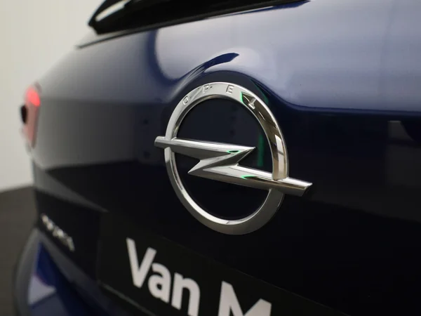 Opel Insignia (2022) — foto 26 van 37