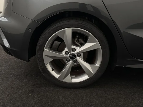 AUDI A3 Sportback (2025) — foto 12 van 18