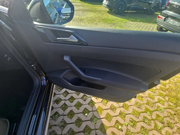 VOLKSWAGEN Taigo (2026) — foto 17 van 24