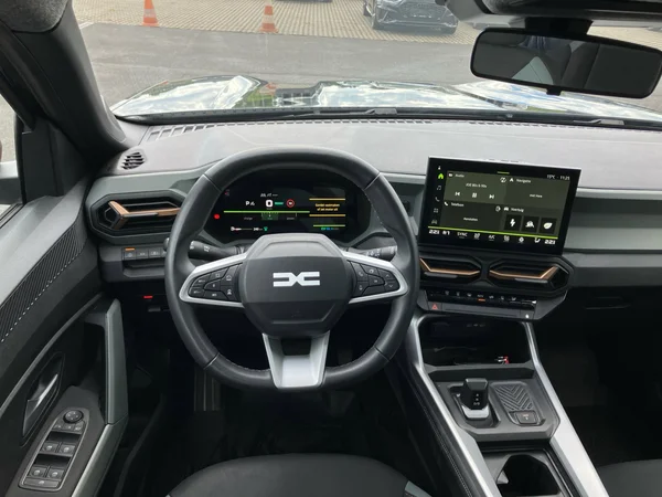 DACIA Bigster Hybrid (HEV) (2025) — foto 2 van 25