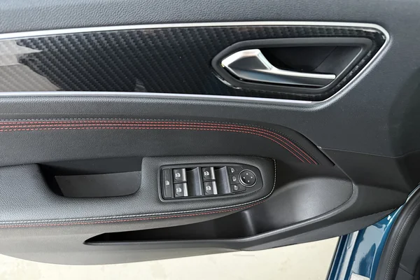 Renault Arkana (2023) — foto 9 van 18