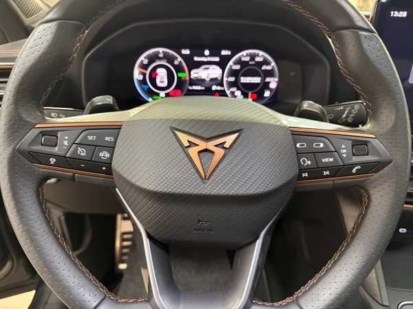 Cupra Formentor (2021) — foto 7 van 29