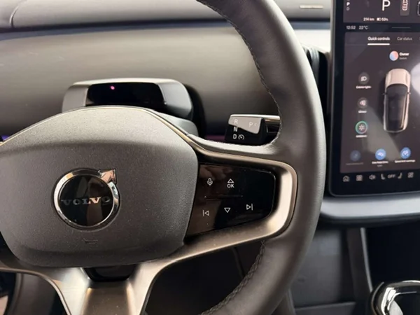 Volvo EX30 (2024) — foto 11 van 22