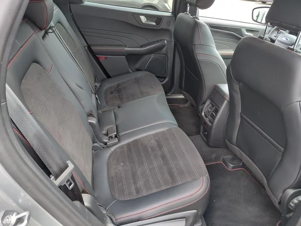Ford Kuga (2023) — foto 21 van 21