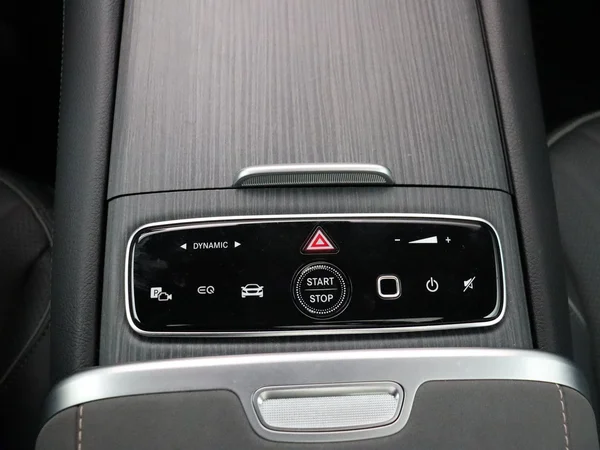 Mercedes-Benz EQS (2025) — foto 16 van 37