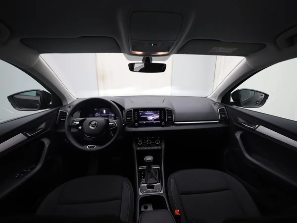 SKODA Karoq (2024) — foto 2 van 19
