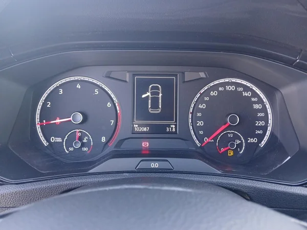 VOLKSWAGEN T-Roc (2021) — foto 16 van 17