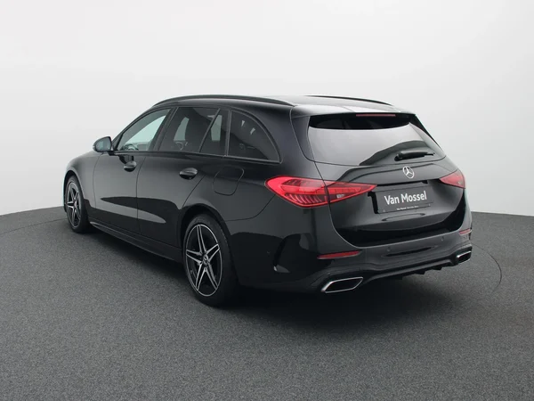 Mercedes-Benz C-Klasse (2023) — foto 12 van 33