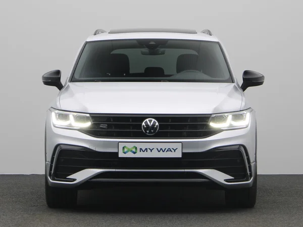 VOLKSWAGEN Tiguan (2023) — foto 18 van 22