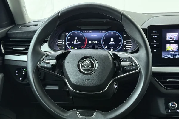 Skoda Scala (2022) — foto 2 van 19