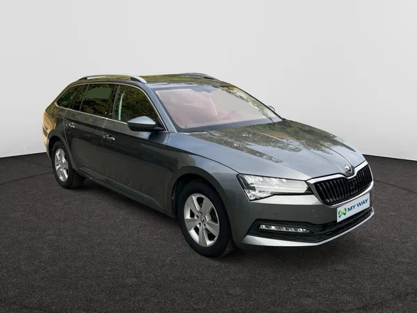 SKODA Superb Combi (2024) — foto 13 van 19
