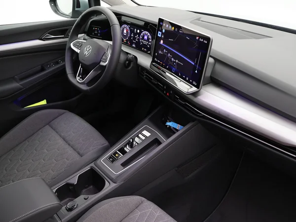 VOLKSWAGEN Golf VIII (2026) — foto 16 van 22