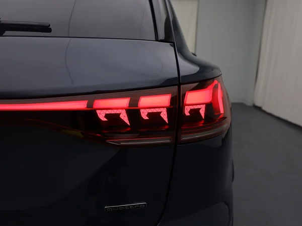 AUDI Q6 e-tron (2024) — foto 16 van 20