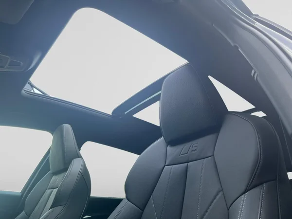 AUDI Q6 e-tron (2026) — foto 7 van 24