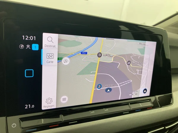 VOLKSWAGEN Golf VIII (2021) — foto 6 van 36