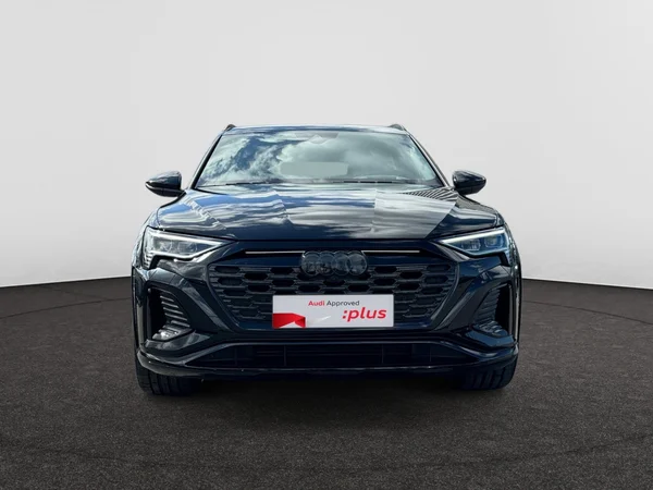 AUDI SQ8 e-tron Sportback (2024) — foto 20 van 21