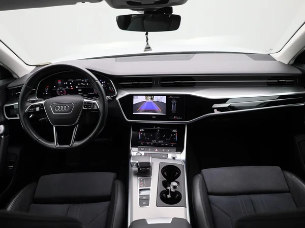 Audi A6 (2022) — foto 35 van 45