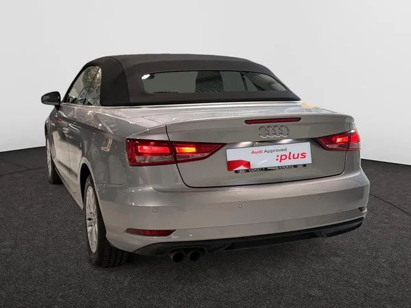 AUDI A3 Cabriolet (2016) — foto 11 van 17