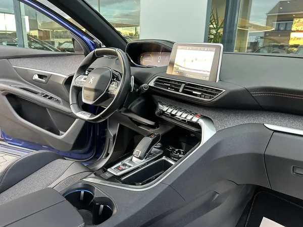 Peugeot 3008 (2018) — foto 3 van 22