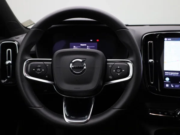 Volvo XC40 (2023) — foto 40 van 42