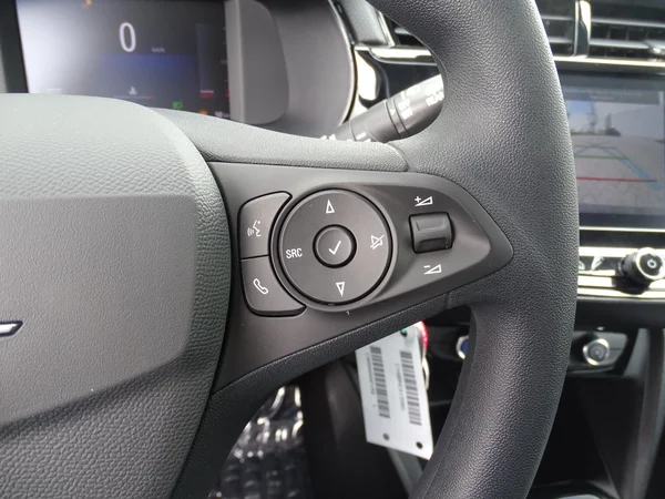 Opel Corsa (2024) — foto 13 van 24