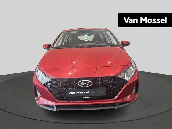 Hyundai i20 (2023) — foto 9 van 16