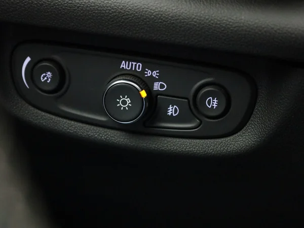 Opel Insignia (2022) — foto 11 van 40