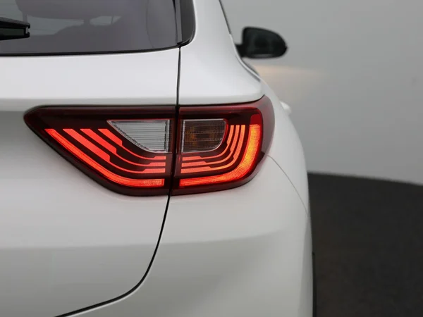 Kia Stonic (2021) — foto 28 van 39