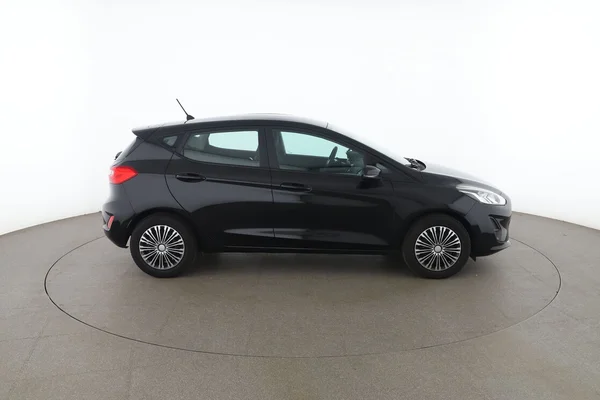 Ford Fiesta (2019) — foto 13 van 16