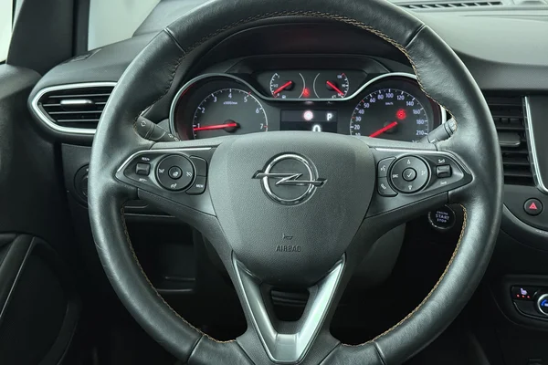 Opel Crossland X (2020) — foto 2 van 20