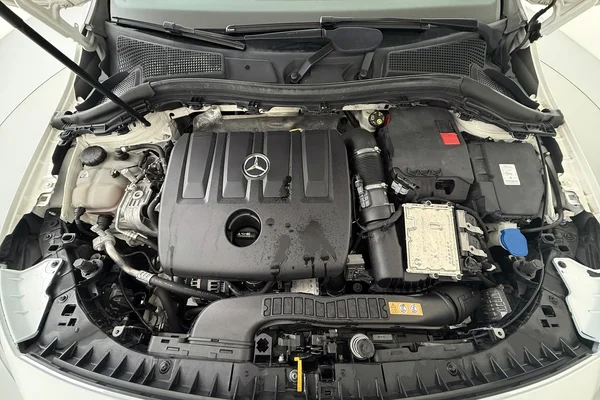 Mercedes-Benz B-Class (W247) (2019) — foto 15 van 43