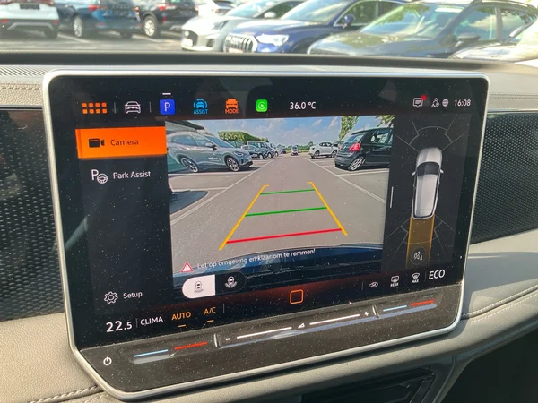 VOLKSWAGEN Tiguan eHybrid (PHEV) (2025) — foto 12 van 24