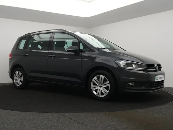 Volkswagen Touran (2023) — foto 22 van 25
