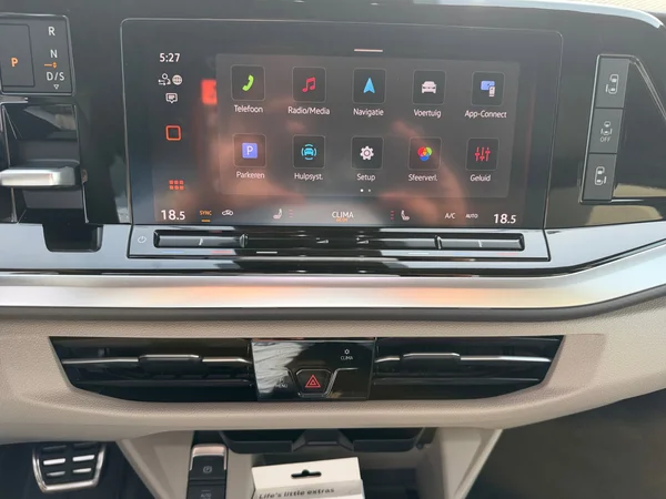 VOLKSWAGEN Multivan T7 Long (2026) — foto 5 van 20