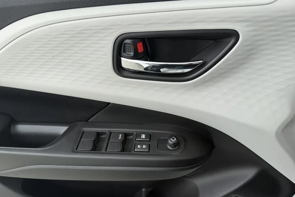 Suzuki Swift (2025) — foto 8 van 17