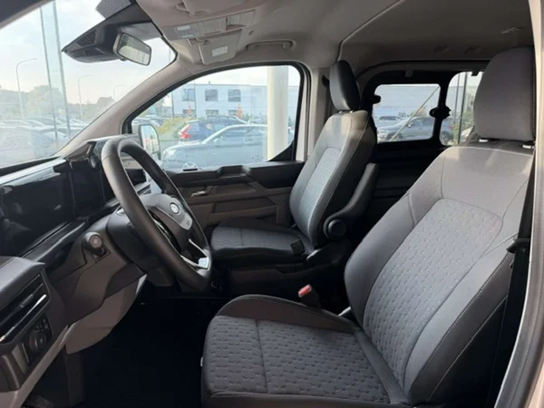 Ford Transit Custom — foto 4 van 24
