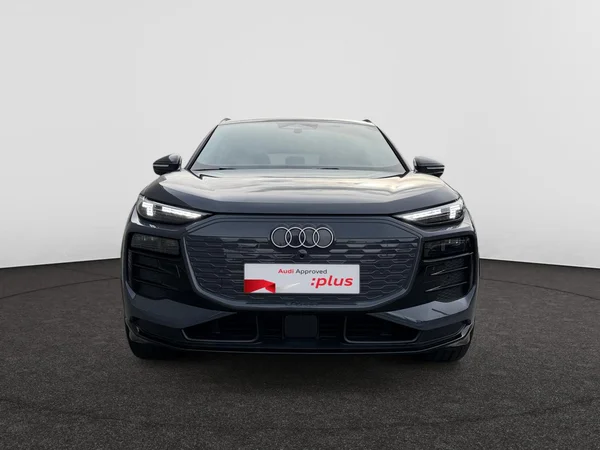 AUDI Q6 e-tron (2025) — foto 18 van 24