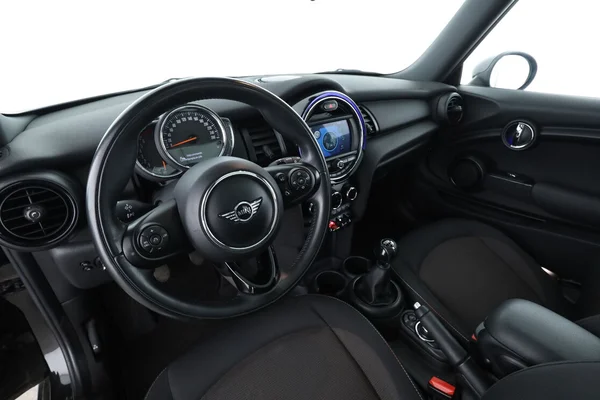 MINI MINI (2018) — foto 2 van 16
