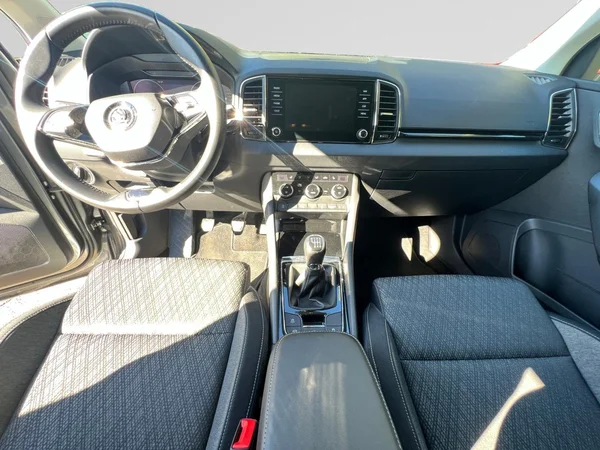 SKODA Karoq (2022) — foto 23 van 24