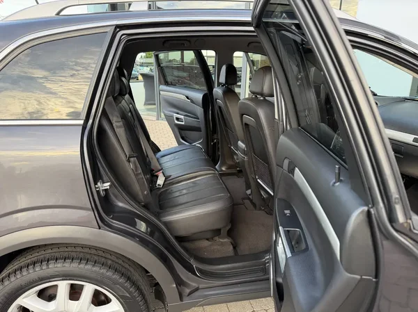 Opel Antara (2013) — foto 13 van 25